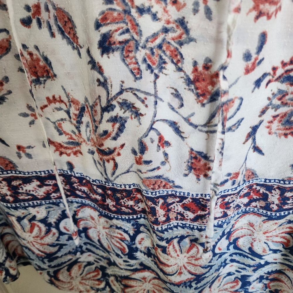 Lucky Brand ☆ Floral Print Women's Top. NWOT Pit - Pit 19" - Picture 2 of 10